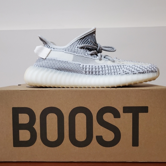 Yeezy - Picture 2 of 3